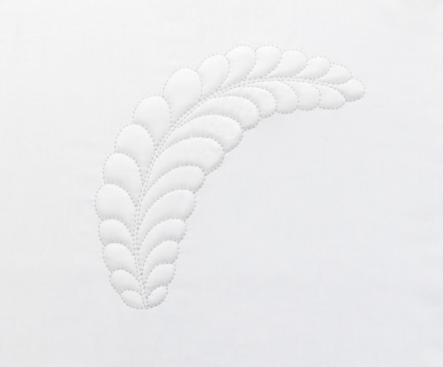 Zbliżenie na haftowane detale